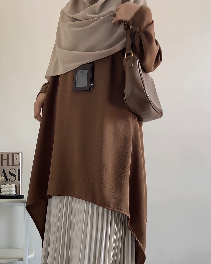 Ensemble « Safia » — Tunique asymétrique & Jupe plissée